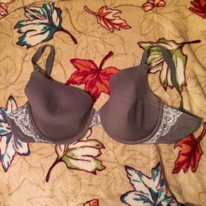 Maidenform bra fits 36d label says 38d